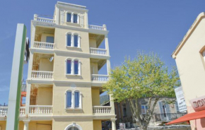 Гостиница Studio Apartment in Bastia  Бастия